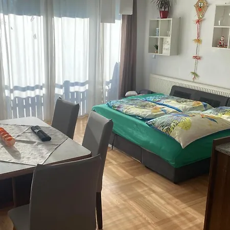 Διαμέρισμα Wohnhaus Sued Herzogsdorf