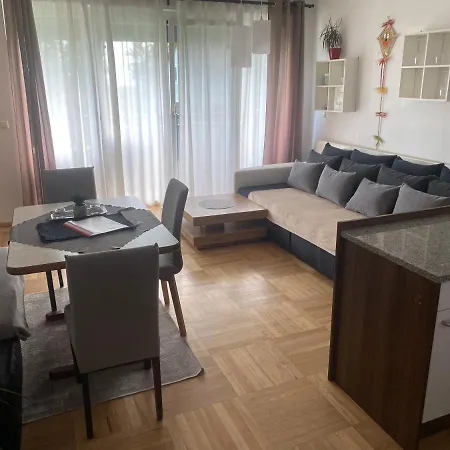 Apartment Wohnhaus Sued